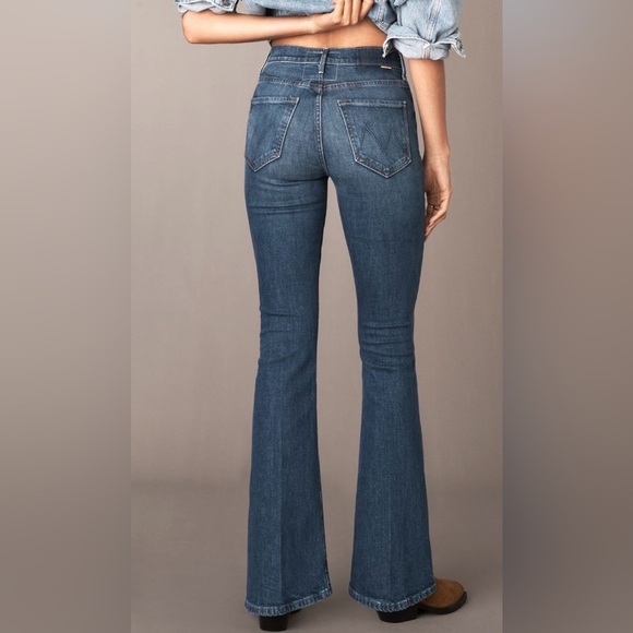 MOTHER The Weekender Skimp High-Rise Flare Jeans Size 31 NWT - Picture 3 of 16